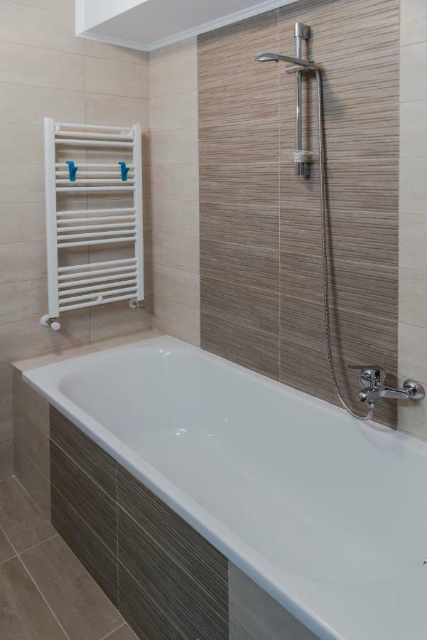Friendly Rentals Brasov Luaran gambar