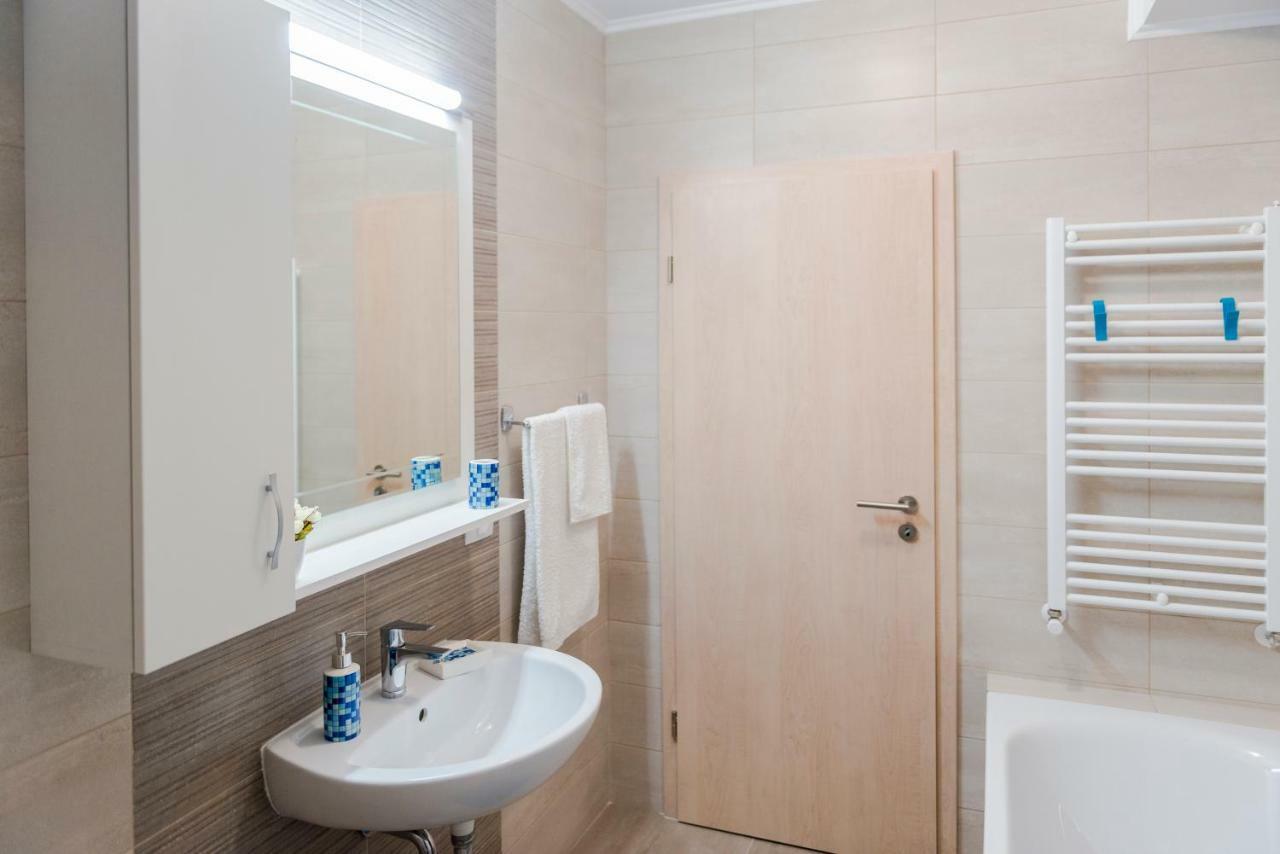 Friendly Rentals Brasov Luaran gambar